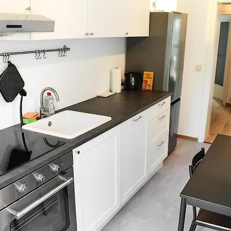 Quarto em Acomodações Particulares N39 Whole 3-room Or Individual In Suedstadt