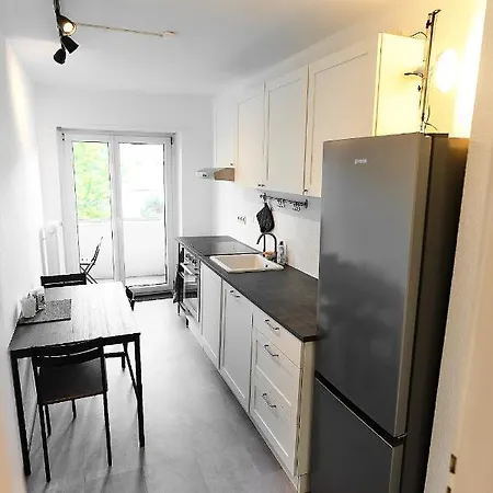 N39 Whole 3-room Or Individual In Suedstadt