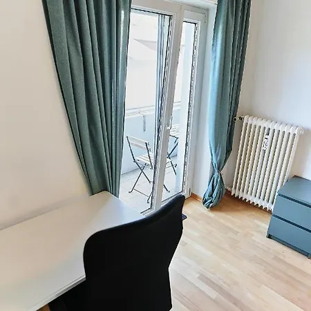 Homestay N2 Centrally Located 3-room With Balcony Or Individual Karlsruhe
