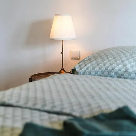 N39 Whole 3-room Or Individual In Suedstadt *