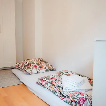 Homestay N2 Centrally Located 3-room With Balcony Or Individual Karlsruhe